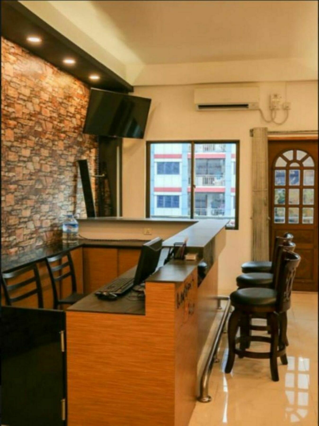 Wayfarer'S Rest Hotel Yangon Exterior foto